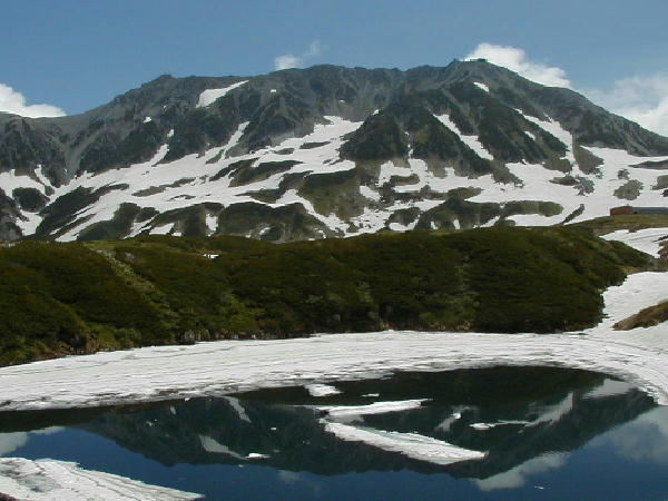 ���R�A��