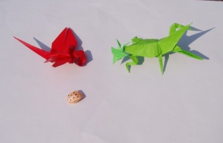 カマキリとトンボとテントウムシ